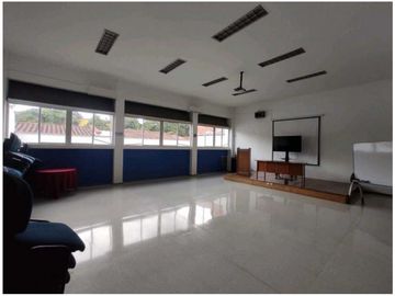 CASA LAURELES ESTADIO SURAMERICANA / USO COMERCIAL