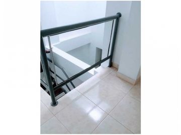 CASA BIFAMILIAR VILLAHERMOSA