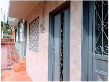 CASA BIFAMILIAR VILLAHERMOSA