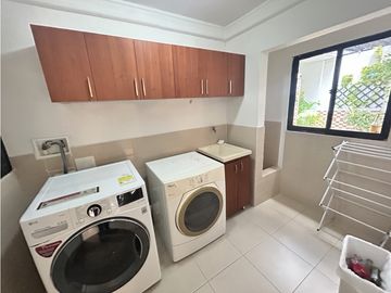 CASA HERMOSISIMA EN ALAMEDA LA VICTORIA
