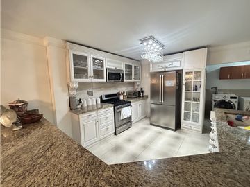 CASA HERMOSISIMA EN ALAMEDA LA VICTORIA