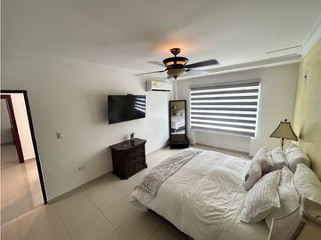 CASA HERMOSISIMA EN ALAMEDA LA VICTORIA