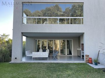 Departamento/Town Houses en Pilara