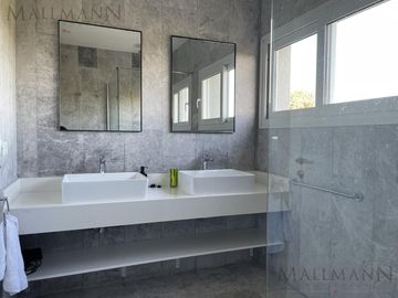 Departamento/Town Houses en Pilara