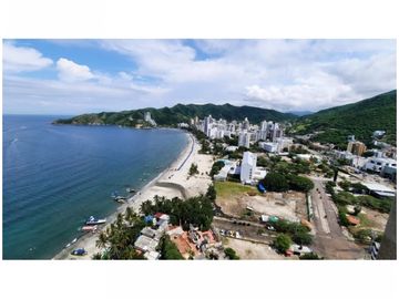 Apartamento Dúplex Amoblado en Playa Salguero – Santa Marta