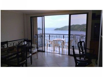 Apartamento Dúplex Amoblado en Playa Salguero – Santa Marta