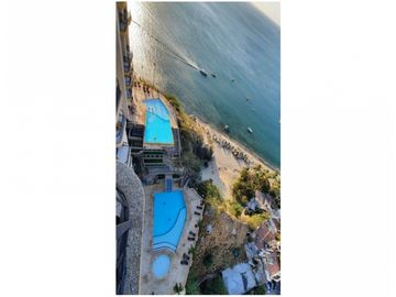 Apartamento Dúplex Amoblado en Playa Salguero – Santa Marta