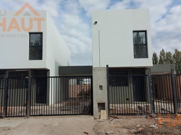 Venta Dúplex en Centenario - Barrio Fulcinitti