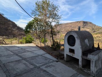 CASA DE CAMPO EN VENTA EN HACIENDA SANTA LUCIA