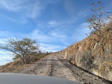 CASA DE CAMPO EN VENTA EN HACIENDA SANTA LUCIA