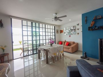 Casa en Venta en Mérida, Privada Canaria, Conkal