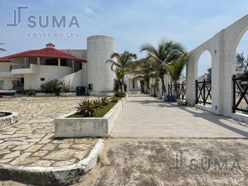 Hotel en Venta en Blvd. Costero en Playa Miramar, Madero Tamaulipas.