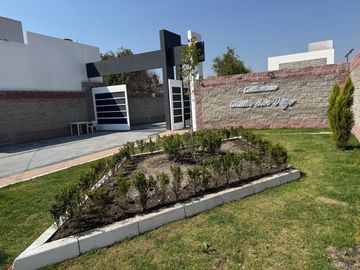 VENTA DE CASA EN FRACCIONAMIENTO QUINTA SAN DIEGO EN METEPEC