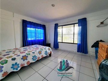 SE VENDE, HERMOSA CASA DE DOS PLANTAS, GRAN TERRENO CON HERMOSA VISTA