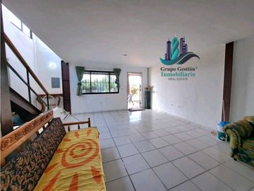 SE VENDE, HERMOSA CASA DE DOS PLANTAS, GRAN TERRENO CON HERMOSA VISTA