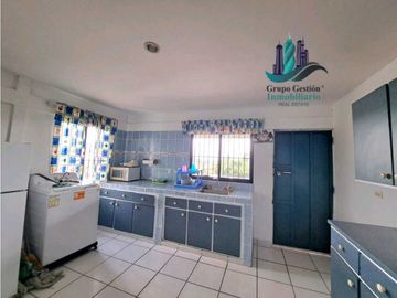 SE VENDE, HERMOSA CASA DE DOS PLANTAS, GRAN TERRENO CON HERMOSA VISTA