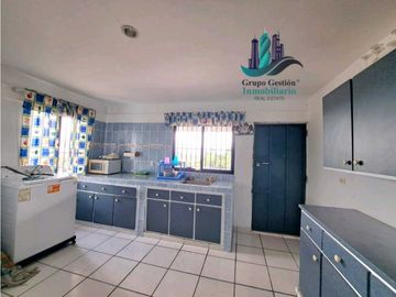 SE VENDE, HERMOSA CASA DE DOS PLANTAS, GRAN TERRENO CON HERMOSA VISTA