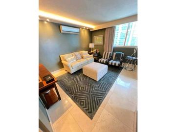 SE VENDE APARTAMENTO REMODELADOEN EL PH SOL MARINA 241 M2 JP