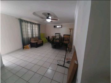 VENDO CASA EN LA CHORRERA LAS LOMAS 4R