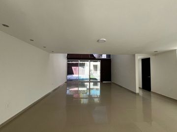 A unas cuadras de plaza Galerías
