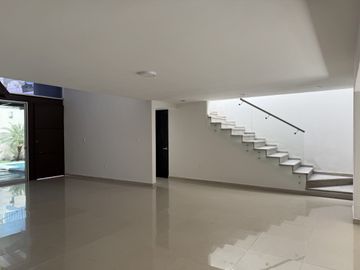 A unas cuadras de plaza Galerías