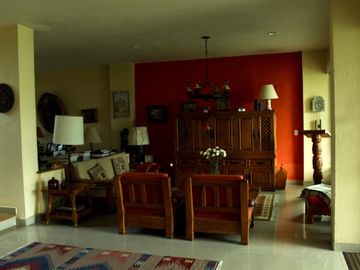 Condominio de 5 casas a media cuadra de la  Avenida San Diego