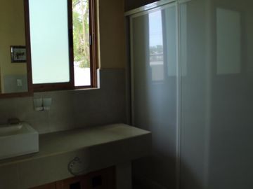 Condominio de 5 casas a media cuadra de la  Avenida San Diego