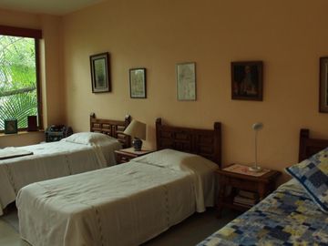 Condominio de 5 casas a media cuadra de la  Avenida San Diego