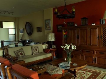 Condominio de 5 casas a media cuadra de la  Avenida San Diego
