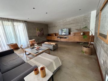 VENTA CASA BARRIO PRIVADO MAIPU