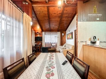 ALGARROBO VENTA CASA CON LOCAL COMERCIAL Y 4 DPTOS PRIVADOS