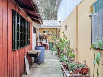 ALGARROBO VENTA CASA CON LOCAL COMERCIAL Y 4 DPTOS PRIVADOS