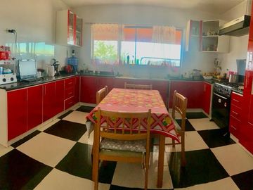 CASABLANCA. VENTA PARCELA CON CASA 5D 2B. SECTOR LO VÁQUEZ