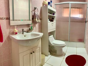 CASABLANCA. VENTA PARCELA CON CASA 5D 2B. SECTOR LO VÁQUEZ