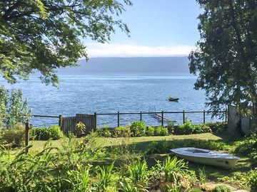 PUCÓN. VENTA CASA 3D 4B CONEXIÓN DIRECTA LAGO VILLARRICA