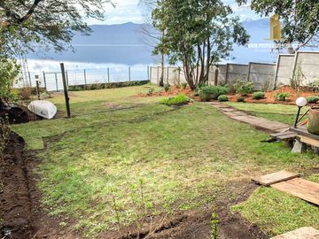 PUCÓN. VENTA CASA 3D 4B CONEXIÓN DIRECTA LAGO VILLARRICA