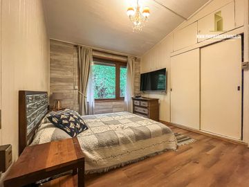 PUCÓN. VENTA CASA 3D 4B CONEXIÓN DIRECTA LAGO VILLARRICA