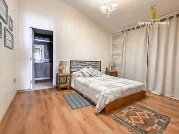 PUCÓN. VENTA CASA 3D 4B CONEXIÓN DIRECTA LAGO VILLARRICA