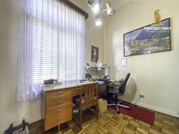 VALPARAÍSO. CERRO ESPERANZA. VENTA CASA COLONIAL CON 1300 M2