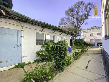 VALPARAÍSO. CERRO ESPERANZA. VENTA CASA COLONIAL CON 1300 M2