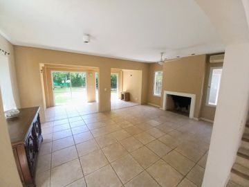 Venta casa 5 ambientes Barrio Septiembre