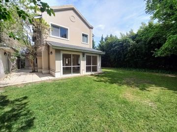 Venta casa 5 ambientes Barrio Septiembre