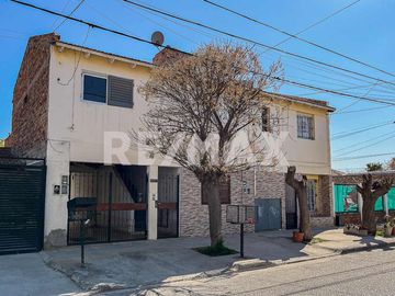2 DPTOS DE 1 DORMITORIO B° HUILICHES NQN