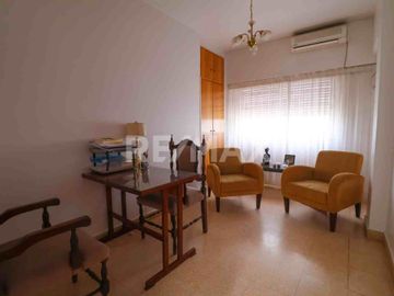 VENTA –   DEPARTAMENTO DE 4 DORM., BROWN 163, NQN
