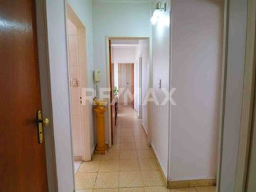 VENTA –   DEPARTAMENTO DE 4 DORM., BROWN 163, NQN