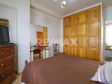 VENTA –   DEPARTAMENTO DE 4 DORM., BROWN 163, NQN