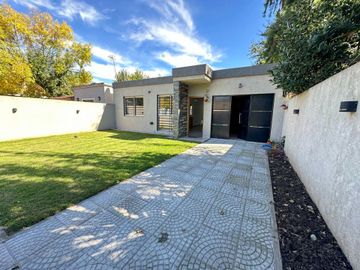 CASA EN VENTA EN GENERAL RODRIGUEZ 3 AMBIENTES