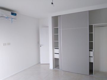 VENTA DEPARTAMENTO 3 AMBIENTES CON COCHERA.