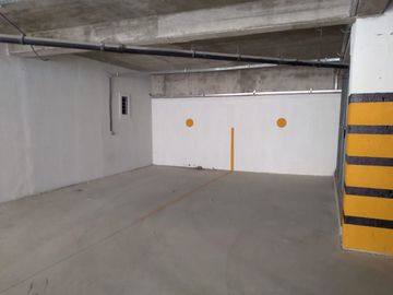 VENTA DEPARTAMENTO 3 AMBIENTES CON COCHERA.