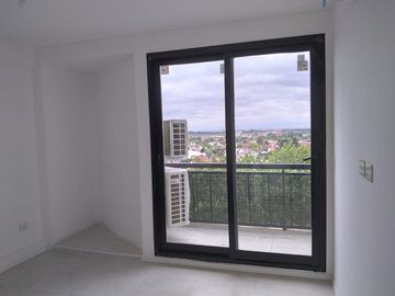 VENTA DEPARTAMENTO 3 AMBIENTES CON COCHERA.